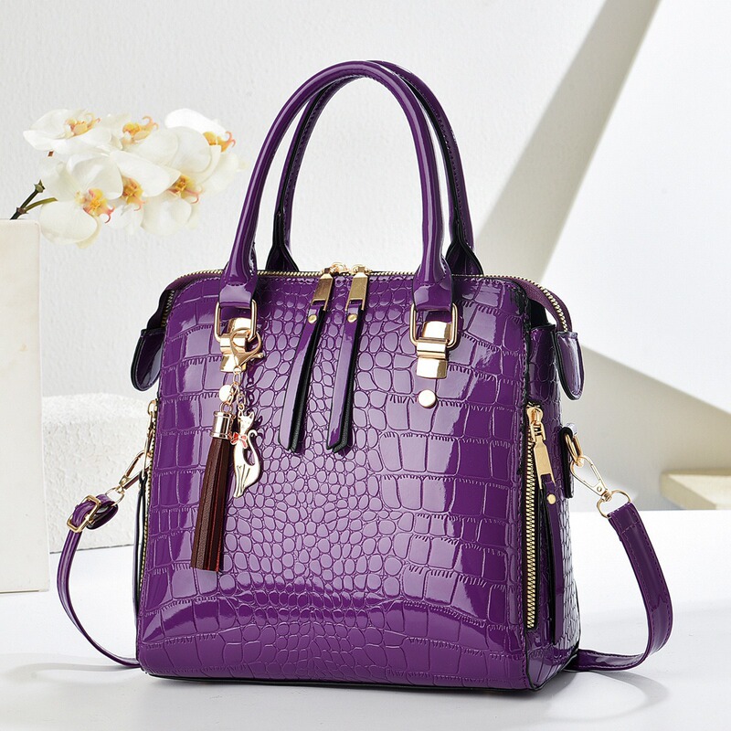 Glossy Leather Women's Bag 2025 New Fashion Single Shoulder Crossbody Bag Versatile Soft Leather Large Capacity Crocodile Pattern Handbag Glossy Leather Women's Bag 2025 New Fashion Single Shoulder Crossbody Bag Versatile Soft Leather Large Capacity Crocodile Pattern Handbag
