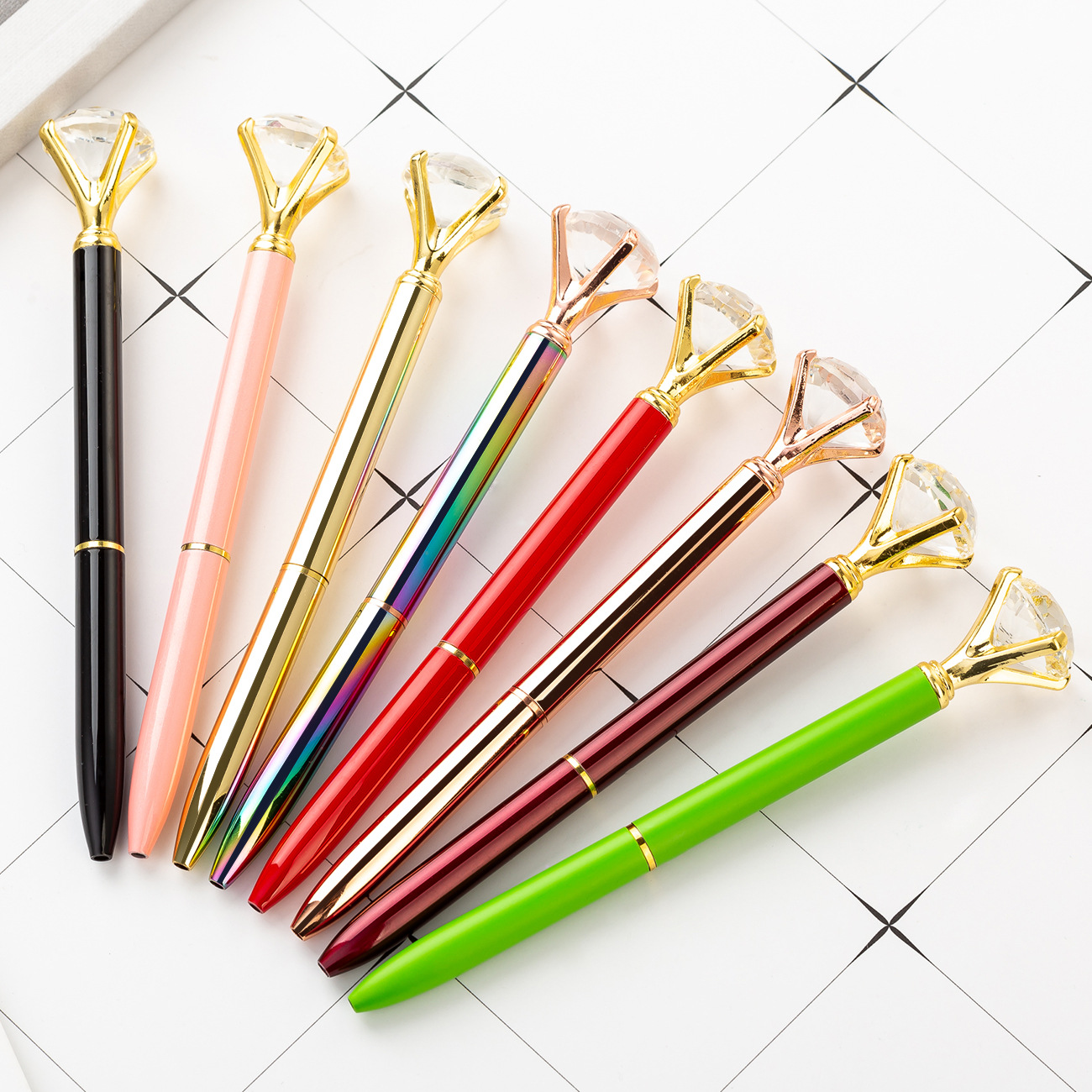 Wholesale factory diamond ballpoint pen, business office round ballpoint pen, creative diamond pen spinning ballpoint pen, fashionable metal pen