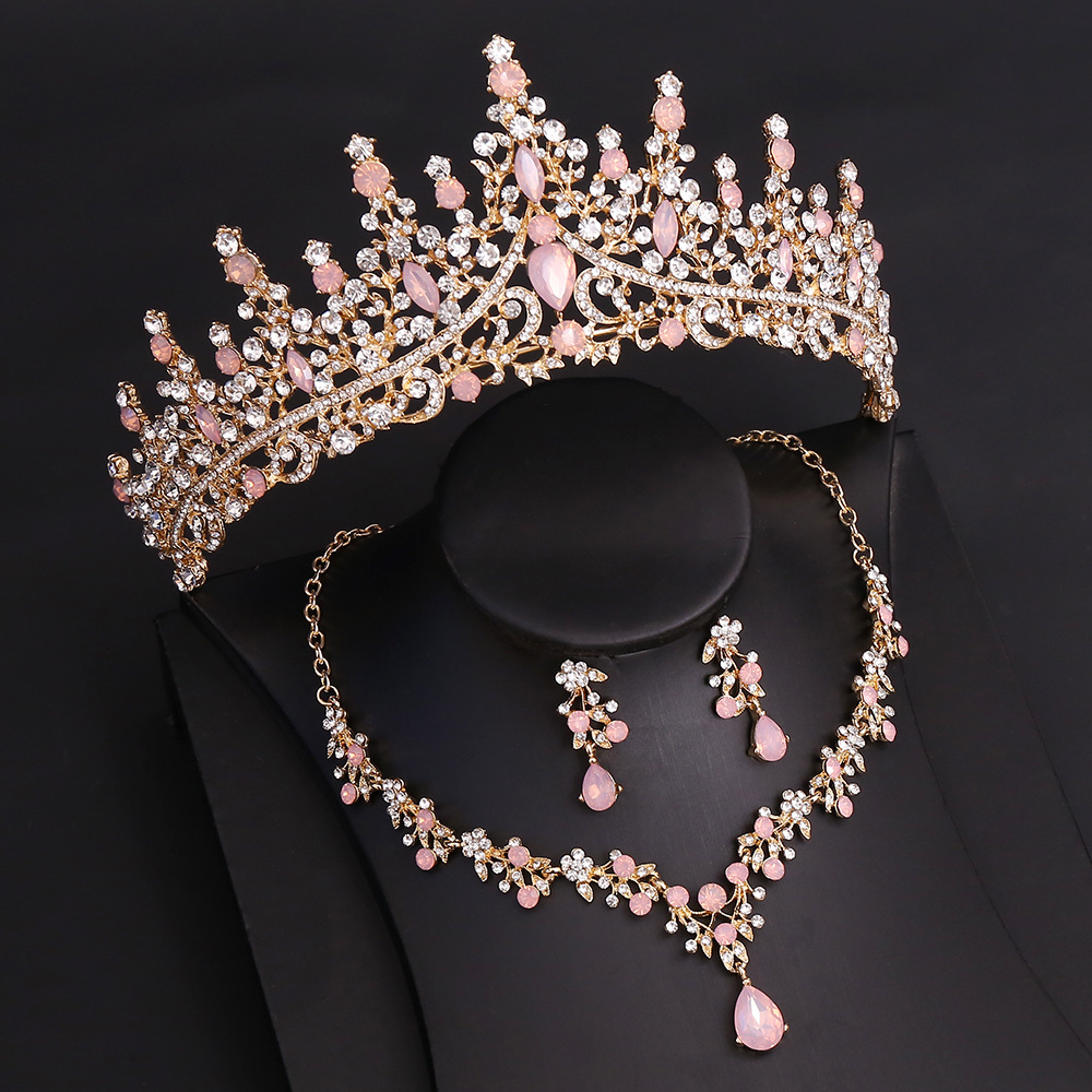 新娘项链皇冠三件套