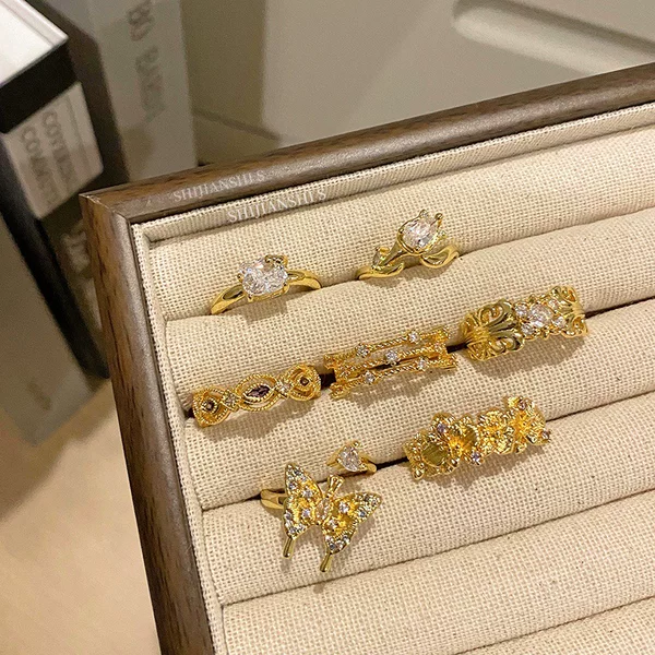 「Condensed Gilt」Retro Old Money Style Golden Vine Winding Ring Women's Exquisite Stylish Accessible Luxury Ring Accessories