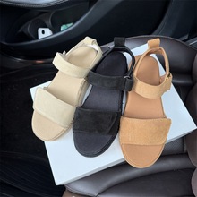 一字带凉鞋女牛皮2025夏季新款舒适魔术贴软底外贸沙滩真皮编制鞋