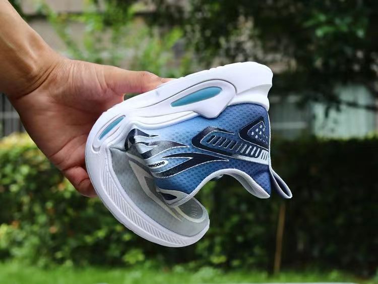 2025 New Casual Fashion Ice Silk Mesh Running Men's Sports Shoes_voghion.com