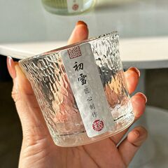 ピンガラスニッチハンマーパターン初雪カップホームティーカップワインカップユニバーサルカップ高価値縦パターン飲料琴萱