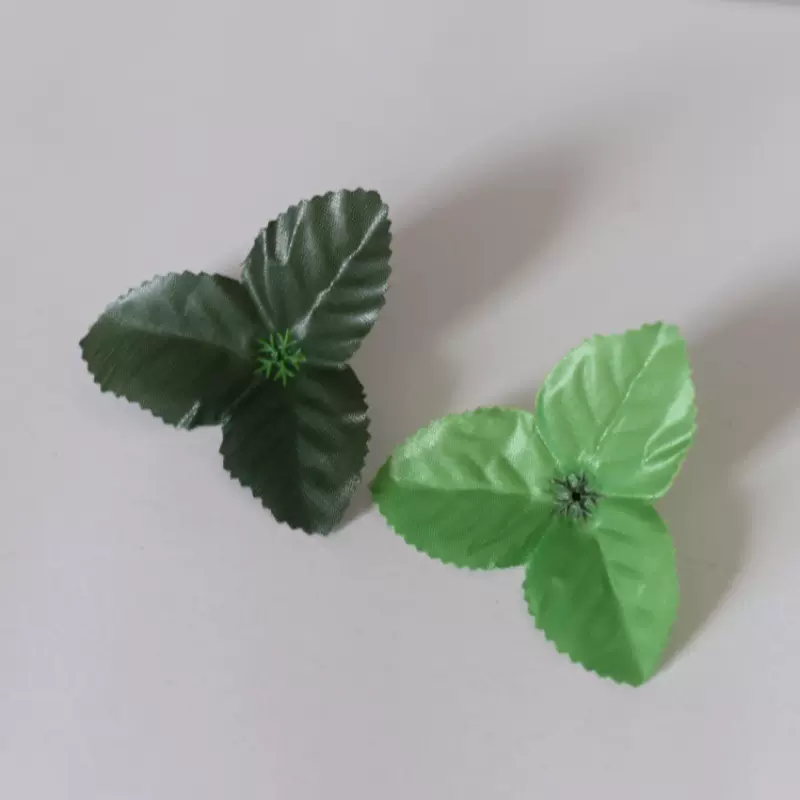 照屏厂家批发仿真花配件量大价优绿色布叶子中号成品仿真绿叶