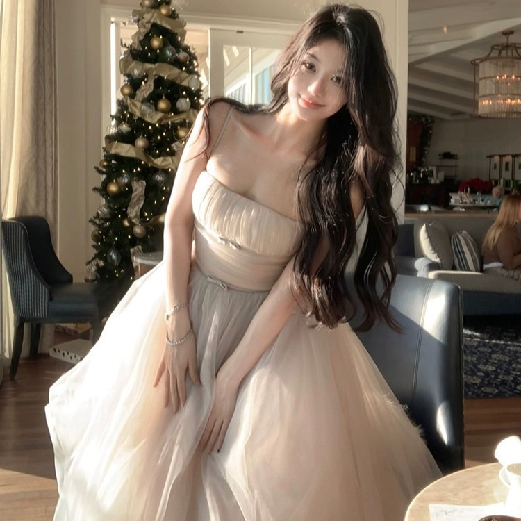French-Style Spaghetti Strap Dress, Elegant Gray-White Long Dress, 2026 New Model, Student Art Exam Performance Outfit French-Style Spaghetti Strap Dress, Elegant Gray-White Long Dress, 2026 New Model, Student Art Exam Performance Outfit