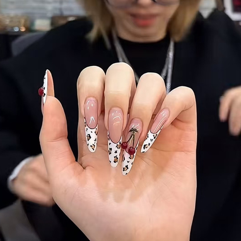 Trendy French Leopard Print Almond Nails Wearable Nail Art Fake Nails High-End Box Set with Jelly Glue Strips Trendy French Leopard Print Almond Nails Wearable Nail Art Fake Nails High-End Box Set with Jelly Glue Strips