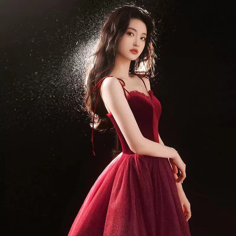 敬酒服新娘2026春秋季新款结婚订婚酒红色缎布礼服复古公主小个子