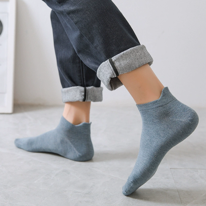 Носки Мужские летние тонкие короткие носки, дышащие впитывающие пот носки с мелким ртом, носки-лодочки с хлопковой подошвой, модные невидимые носки с низким верхом, защищающие каблук