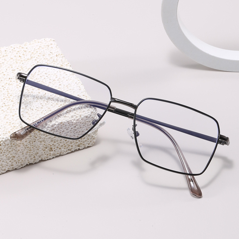 Metal Retro Business Style Square Frame Anti-Blue Light Glasses for Men and Women, Trendy High-Value Myopia Glasses Frames