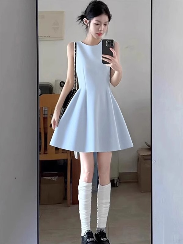 小柄な女性向けのドレス、美しい小さなスカート、フレンチピンチウエストノースリーブ、ハイエンドのドーパミンホリデーデートスカート|undefined