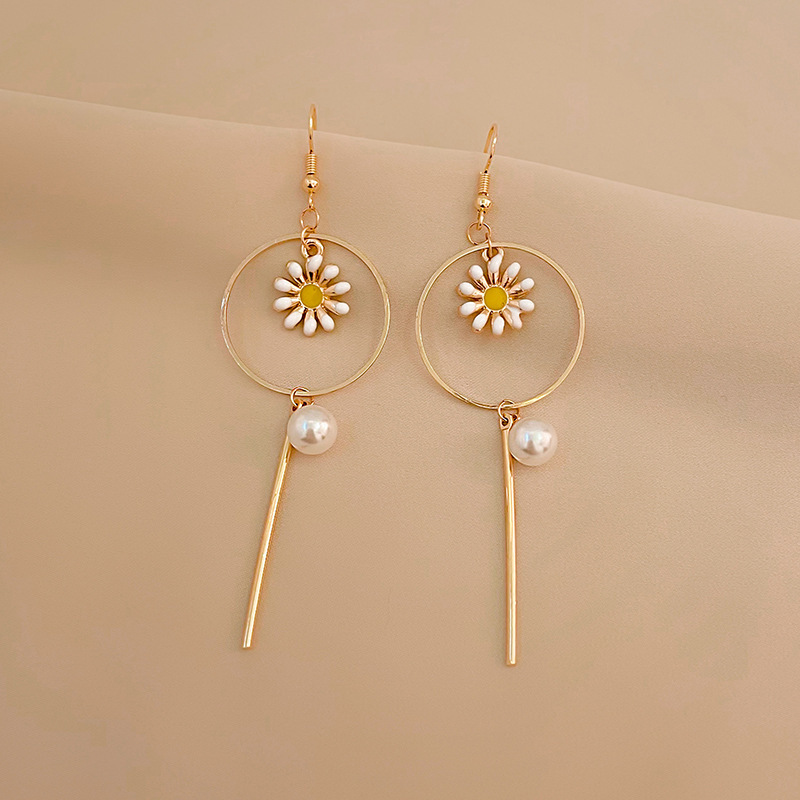 Pendientes de perlas, pendientes de estilo caliente, lujo ligero, pendientes simples de celebridades de Internet, accesorios de Yiwu, venta al por mayor