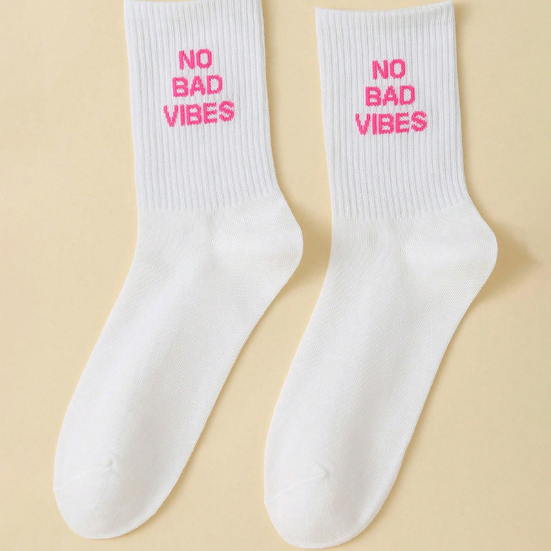 Cross-Border Popular Letter Print No Bad Vibes Women's Socks, Fashionable and Unique Mid-Calf Socks, Customized Small Orders from Zhuji Socks Factory