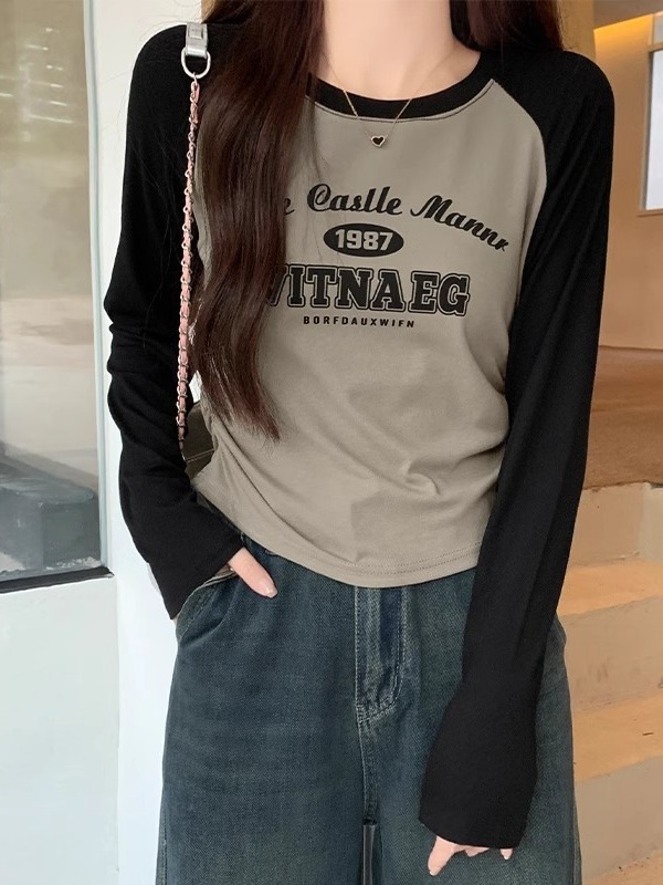 ラグラン袖Tシャツ 秋2025新作 レディース スリムフィット プリント入りインナーシャツ デザイン感のあるプリーツ入り万能ショートトップス|undefined