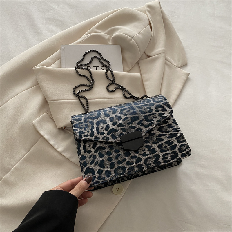 2024 nuevo diseño de nicho de cadena popular de este año, bolso de hombro pequeño, bolso de leopardo de alta calidad de gran capacidad