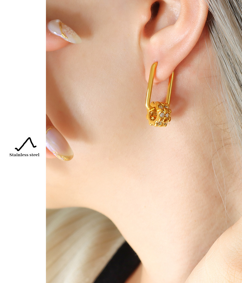 Retro Geometric Titanium Steel Copper Plating Zircon Earrings 1 Pair