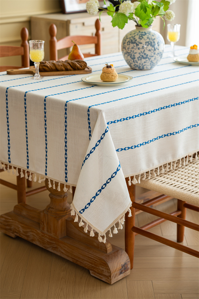 Grenzüberschreitendes INS Nordic Polyester Jacquard T-Shirt mit geflochtener Quaste, rechteckiger Couchtisch und Essbereich mit gestreifter Spitze_voghion.com