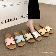 ��ʽ�͹��⴩����ЬŮ2025�¿��yɫƤ��һ�����ļ��⴩ɳ����Ь��