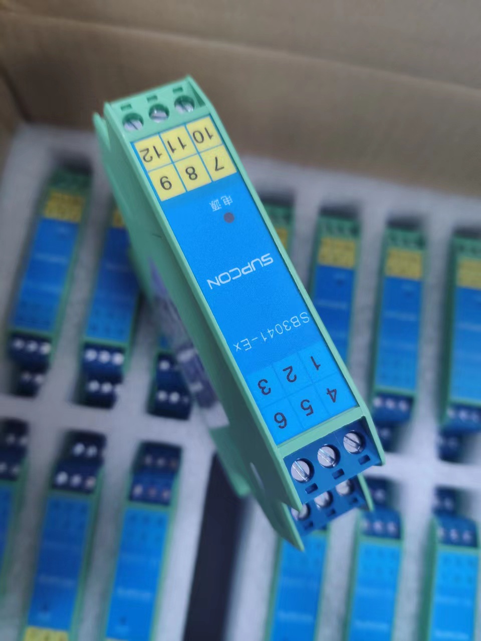 SB3075-Ex热电偶安全栅（J、K、T、S型热电偶），一进两出