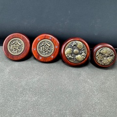 紫檀木文はハンドルの両面を遊んで、檀木の手のマッサージ器の手をねじって現物の卸売りをすることができます。