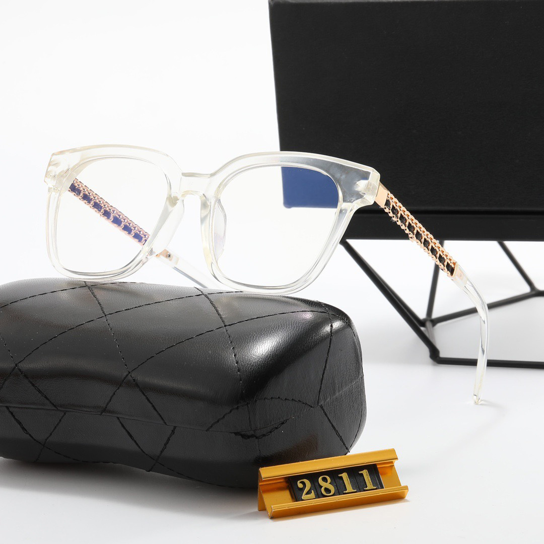 New overseas sunglasses for men and women square street photo sunglasses, classic travel fashion driving glasses 2811_voghion.com