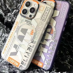 適用iPhone15PRO手機殼膚感磨砂磁吸蘋果14潮牌字母防摔硬12護套