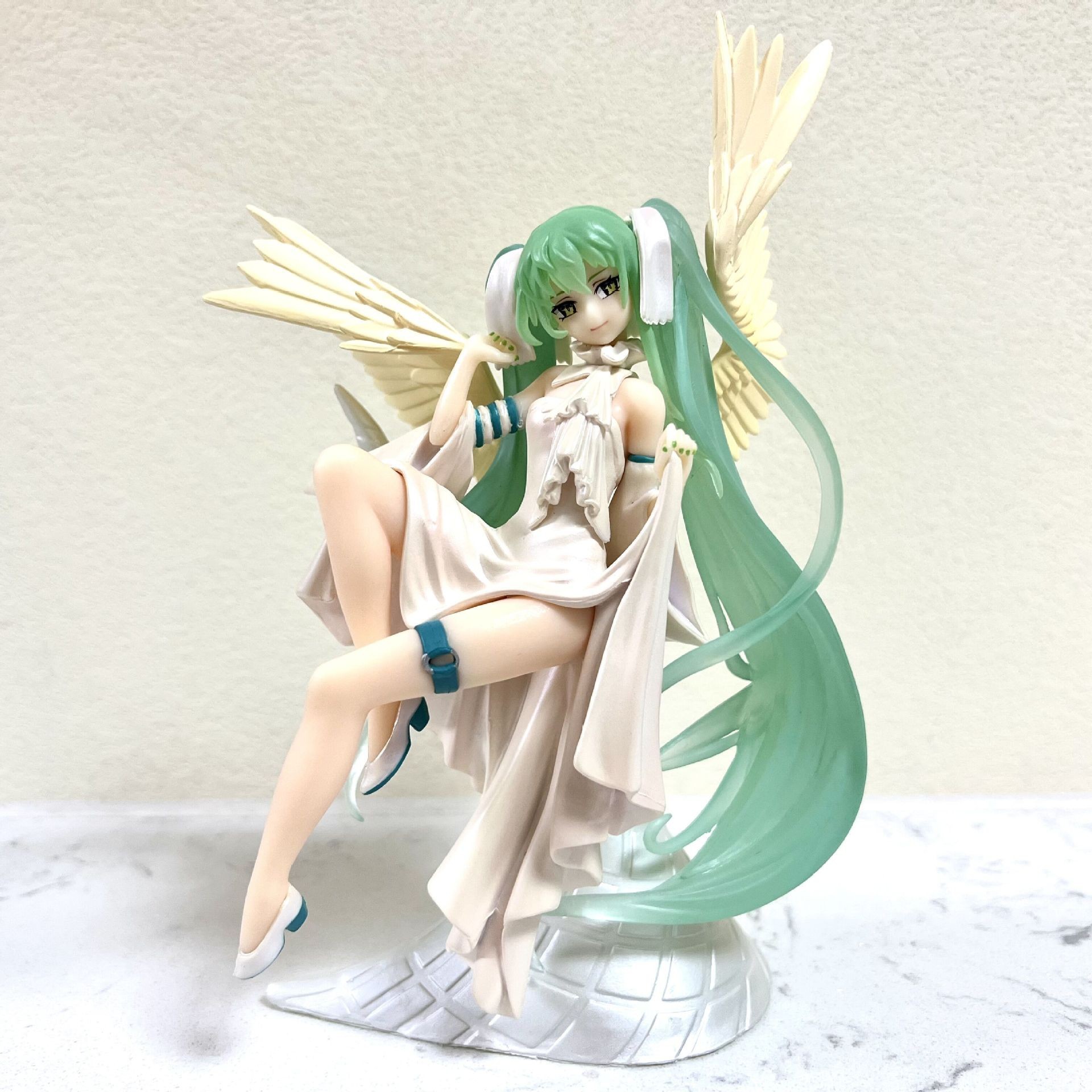 クリスマス初音フィギュア未来二次元筐体フィギュアデスクトップ置物女の子グッズプレゼント卸