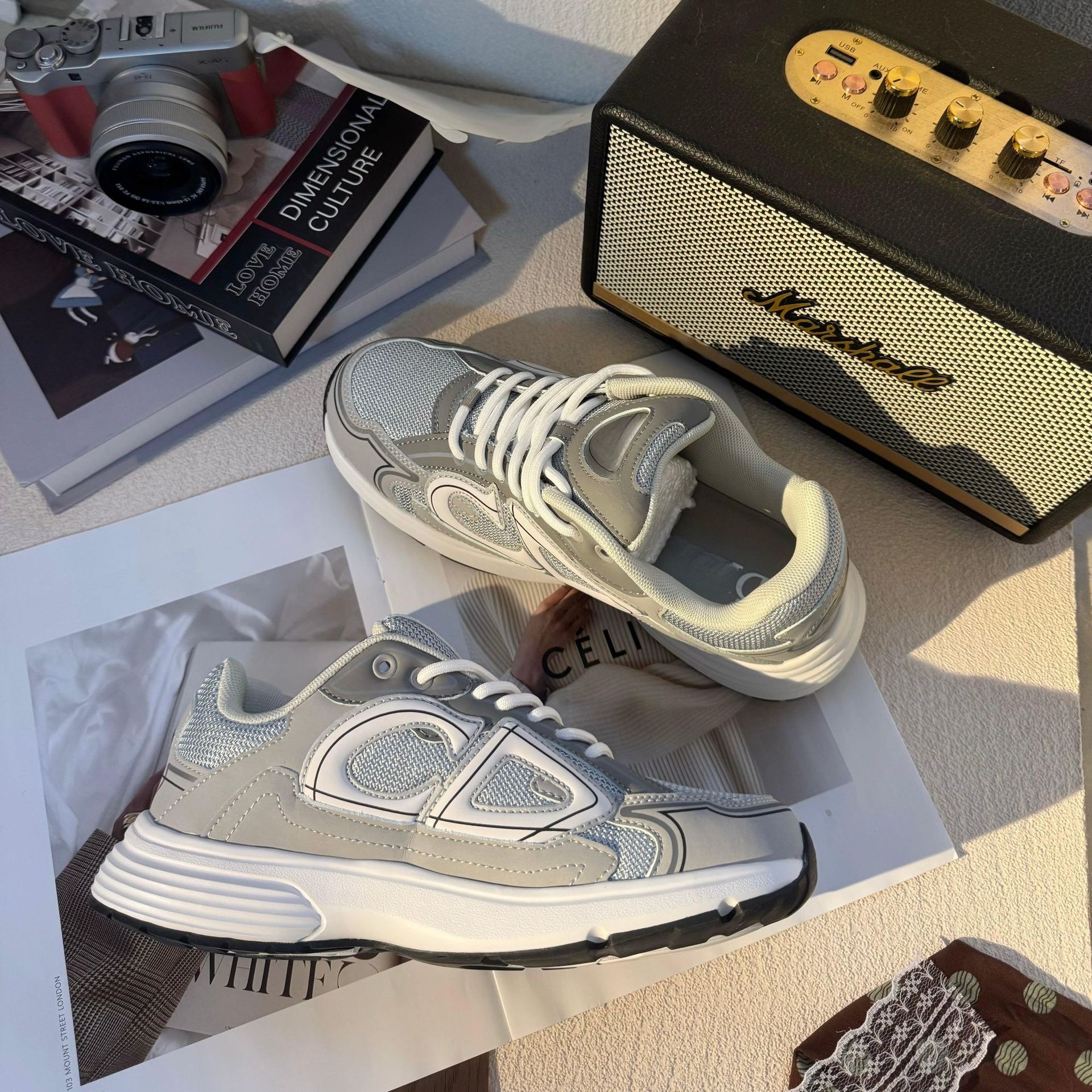B30 gray and white label gift box (36-47) / 36