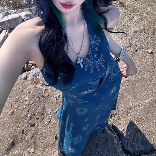 2025 New Retro French Resort Style Blue V-Neck Halterneck Vest Dress Women's Summer Waist Long Skirt