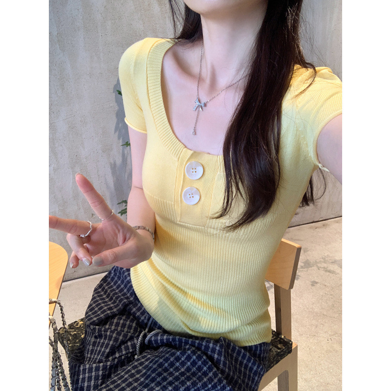 Hot Selling Unique and Beautiful Button U-Neck Short-Sleeved Wool Knitwear for Women 2025 Summer New Slimming Look and Beautiful Top Hot Selling Unique and Beautiful Button U-Neck Short-Sleeved Wool Knitwear for Women 2025 Summer New Slimming Look and Beautiful Top
