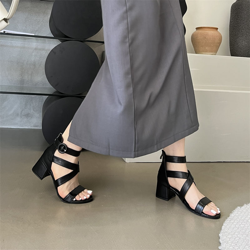 Sandalias romanas de las mujeres 2024 primavera nueva Europa y América punta abierta Correa delgada combinación cremallera trasera bolsa talón grueso zapatos de las mujeres