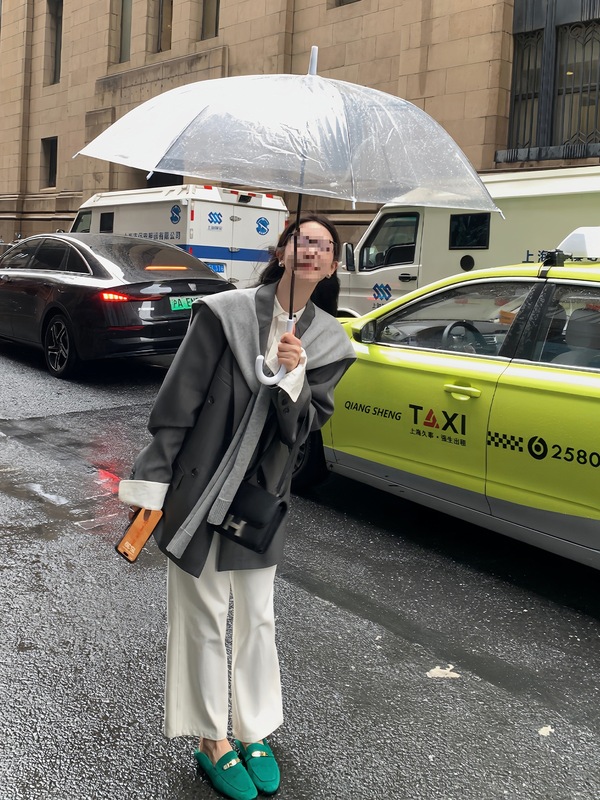 区区欧阳 针织衫披肩女秋季新款外搭开衫飘带小坎肩短款上衣|undefined