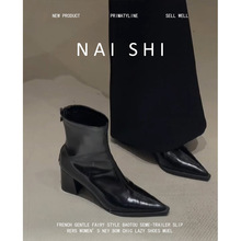 Ƥ淨ʽ^߸ѥŮ朚|ɫѥָrbѥ