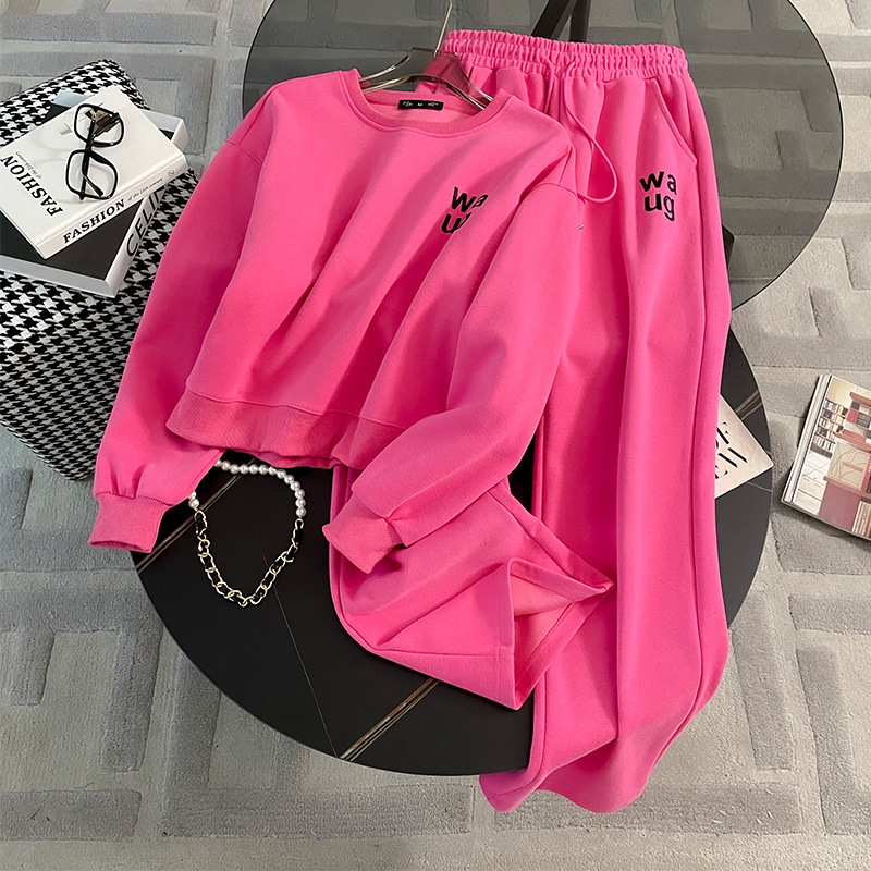 2025년 초가을/겨울 유럽풍 캐주얼 스포츠 세트, 세련된 핑크색 스웨트셔츠 투피스 세트, 남남유 고급스러운 스타일