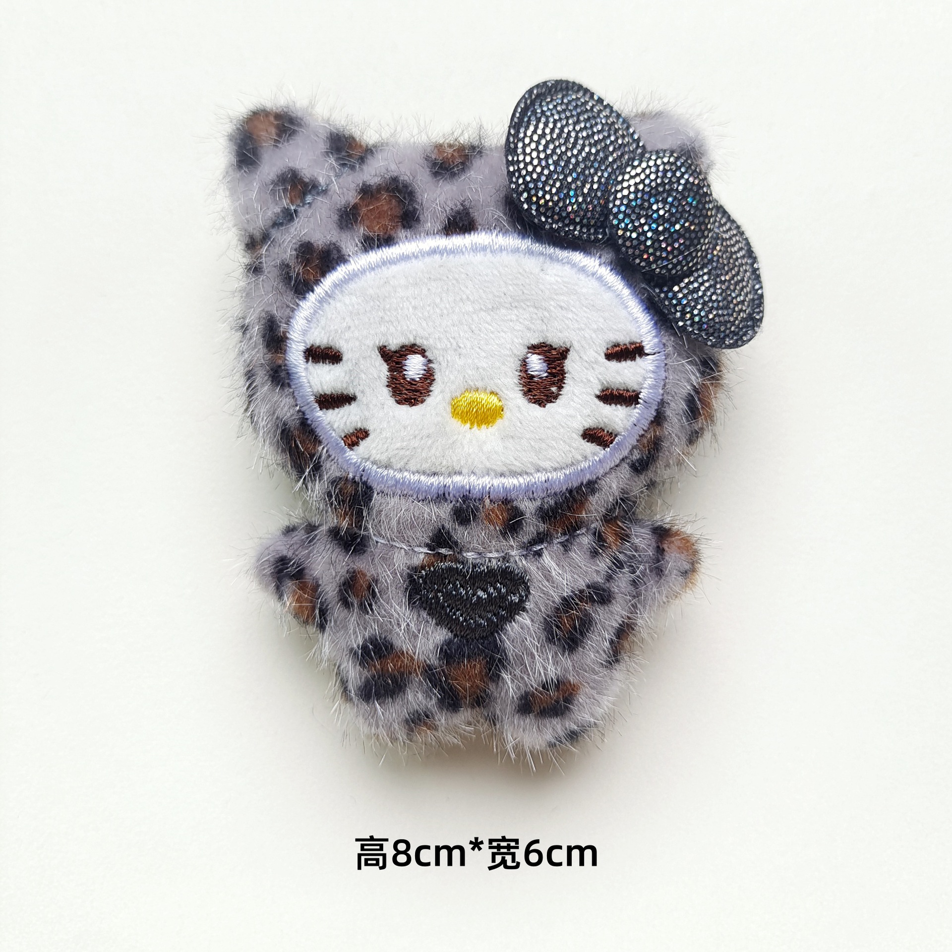Gray KT cat (whole body)