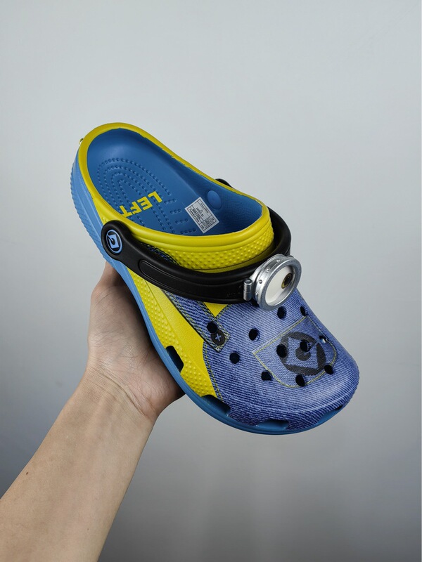 Putian Shoes Crocs Classic Clog Minions Cars Clogs Men's and Women's Sandals Non-Slip Putian Shoes Crocs Classic Clog Minions Cars Clogs Men's and Women's Sandals Non-Slip