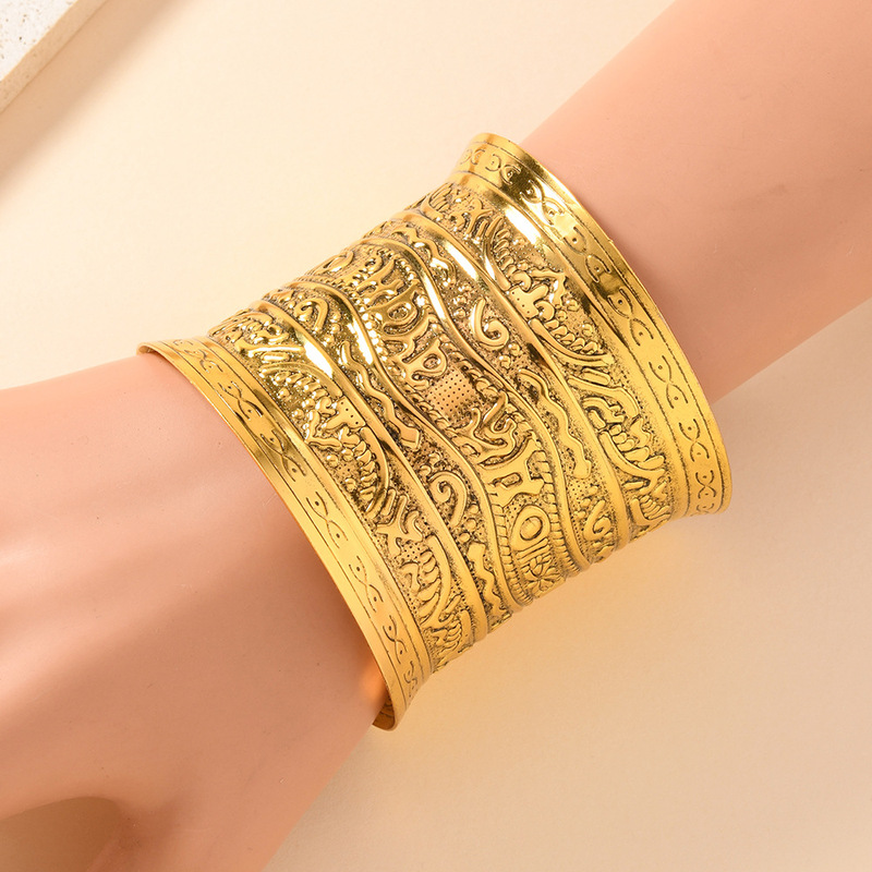 Exotic Dunhuang Gold-Colored Wide Bracelet for Women, Ethnic Style Bohemian Arm Bracelet, Dai Bracelet, Indian and Western Jewelry Exotic Dunhuang Gold-Colored Wide Bracelet for Women, Ethnic Style Bohemian Arm Bracelet, Dai Bracelet, Indian and Western Jewelry