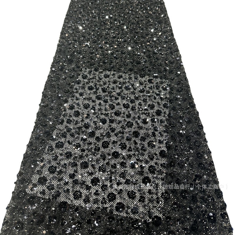 Tejido bordado tubo de perlas bordado diafragma bordado vestido de tela diafragma polvo pulverizado polvo brillante tela de moda stock