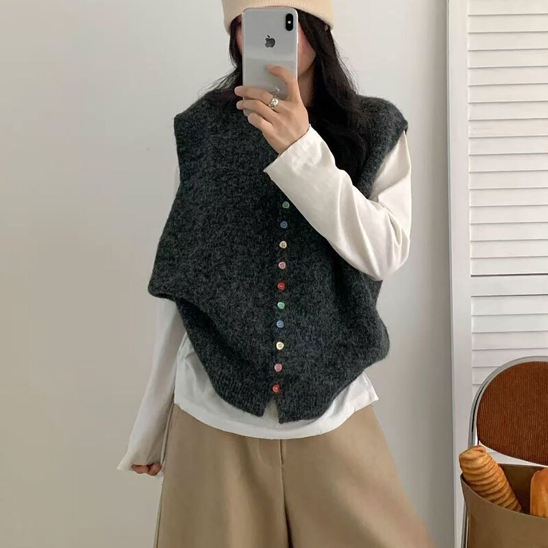 早秋新款复古彩色扣针织马甲女韩系慵懒风无袖毛衣背心叠穿外搭潮|undefined