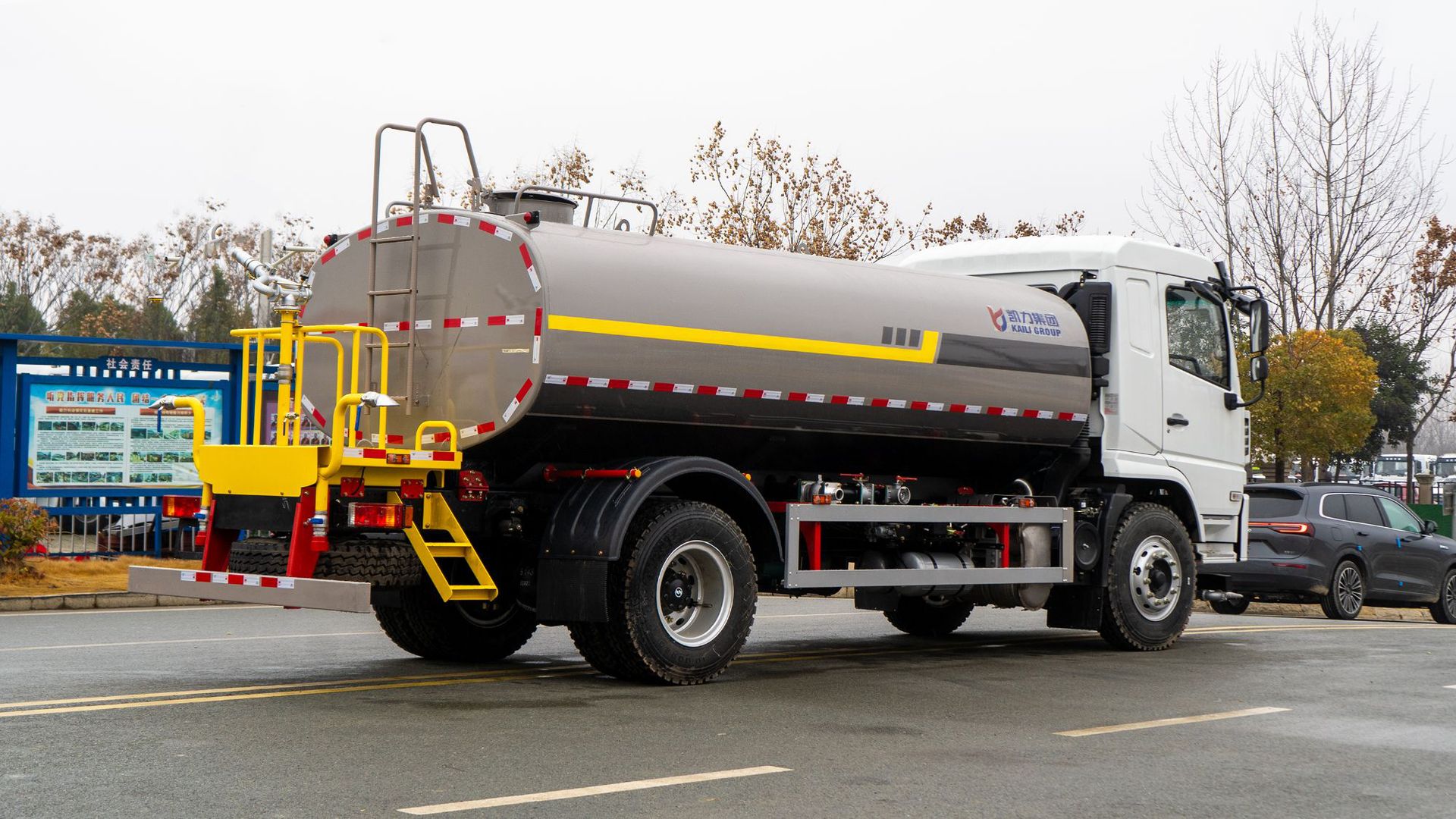 National Vi Shaan Automobile Xuan De X6 Dust Sprinkler Truck Manufacturer Direct Sales 15 Tons Spray Truck Shaan Automobile 15 Square Water Sprinkler Truck Water Transport Truck