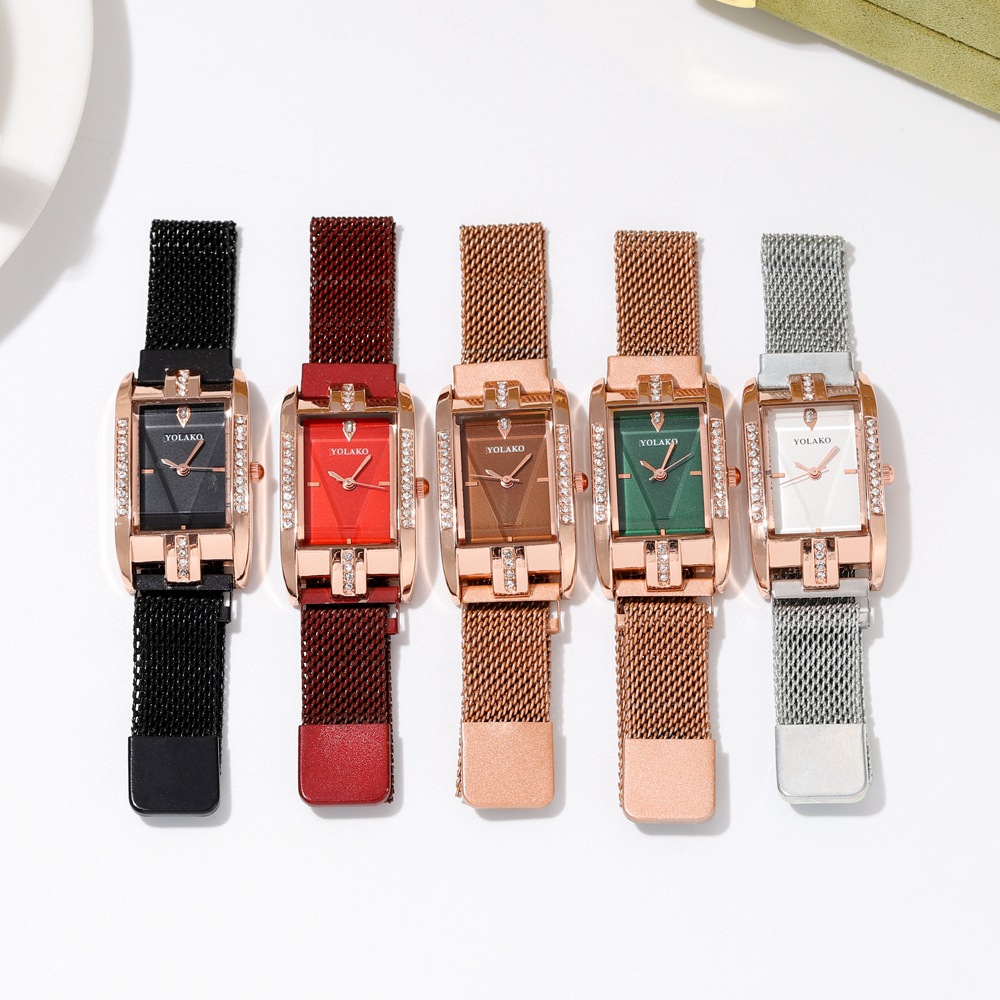 Nuovo cinturino in magnetite con orologio al quarzo da donna con design a triangolo invertito, stile quadrato, stile OL, con diamanti intarsiati_voghion.com