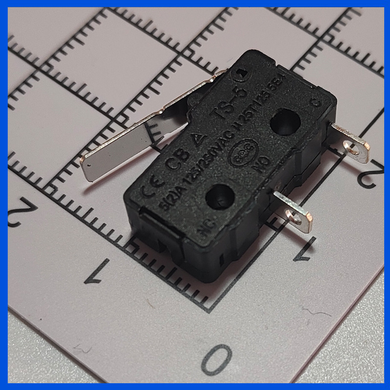 微动开关2脚带柄3A铜点5A银点行程开关限位开关单刀双掷