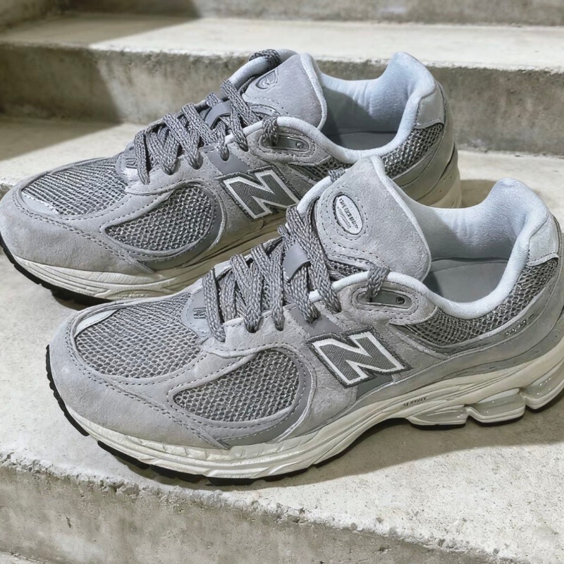 European and American NB2002r retro versatile casual sports shoes for men, breathable running shoes, direct factory sales European and American NB2002r retro versatile casual sports shoes for men, breathable running shoes, direct factory sales
