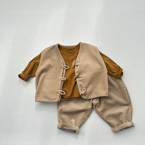 Children's Japanese-style corduroy waistcoat sleeveless vest, new spring and autumn style for boys and girls, retro wooden-button corduroy waistcoat