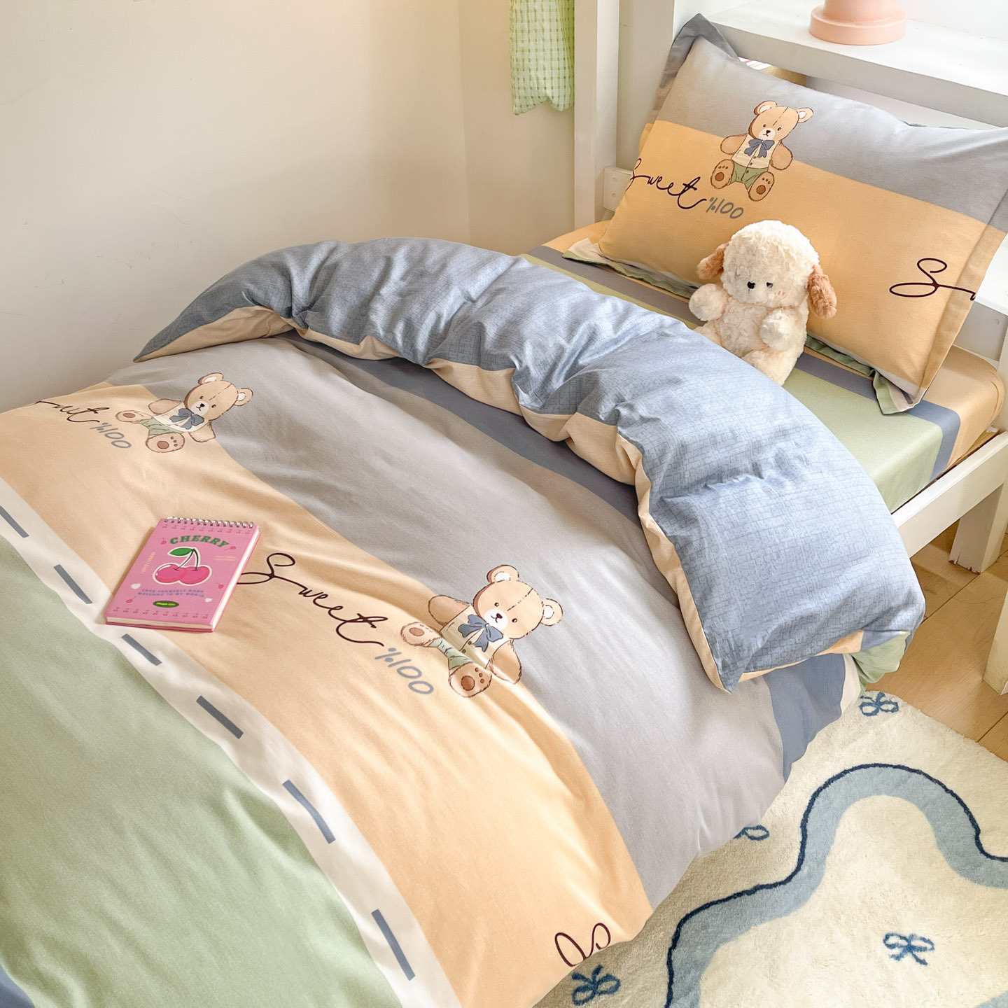 Juego de cama de dormitorio de estudiantes de tres piezas de algodón de algodón, funda de edredón, edredón, edredón, juego completo de núcleo