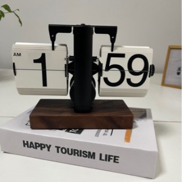 Creativo Personalidad Mecánico Retro Reloj de cambio de página automático Reloj de mesa digital simple Reloj de decoración de sala de estar