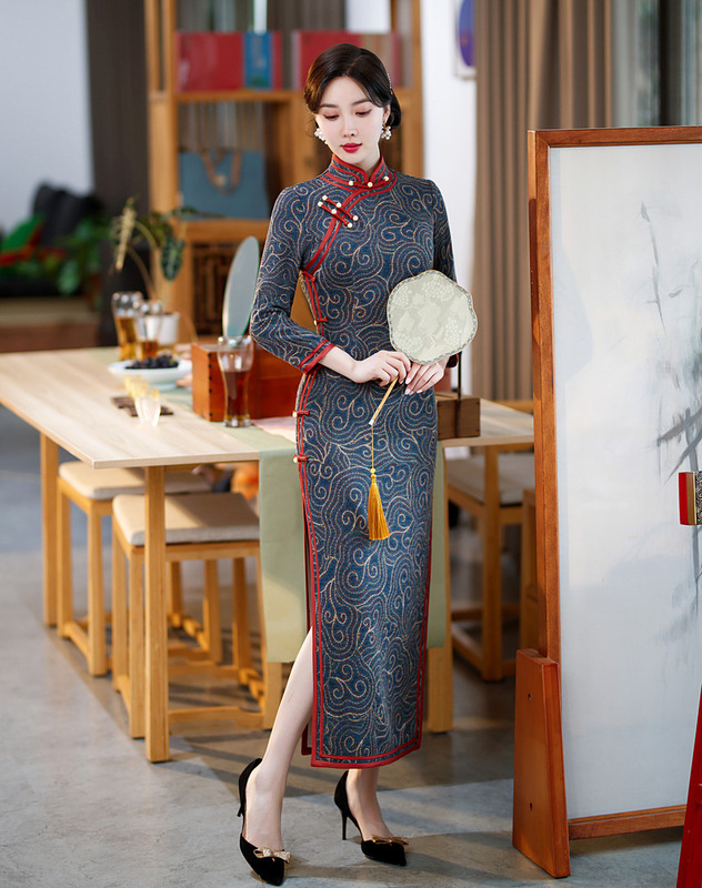 2026 New Improved Retro Slim-Fit Cloud-Pattern Cashmere Hanfu Long Cheongsam Dress for Women