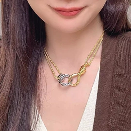 项链;耳环;耳钉