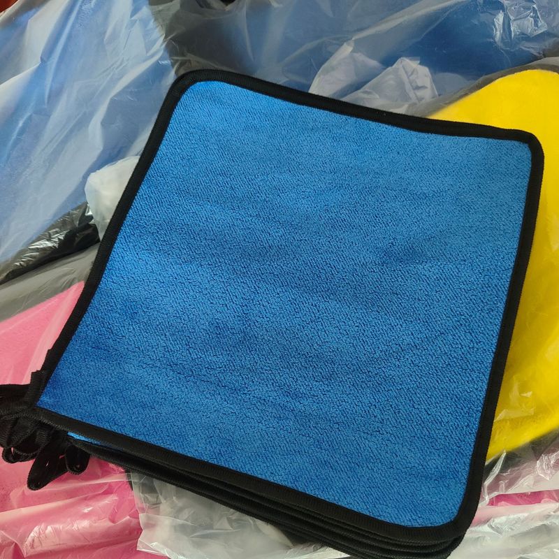 車のタオルは水を吸収し、厚く、糸くずが落ちません、クリーニングハウスキーピングクリーニング雑巾、両面コーラルベルベット洗車小さなタオル卸売|undefined