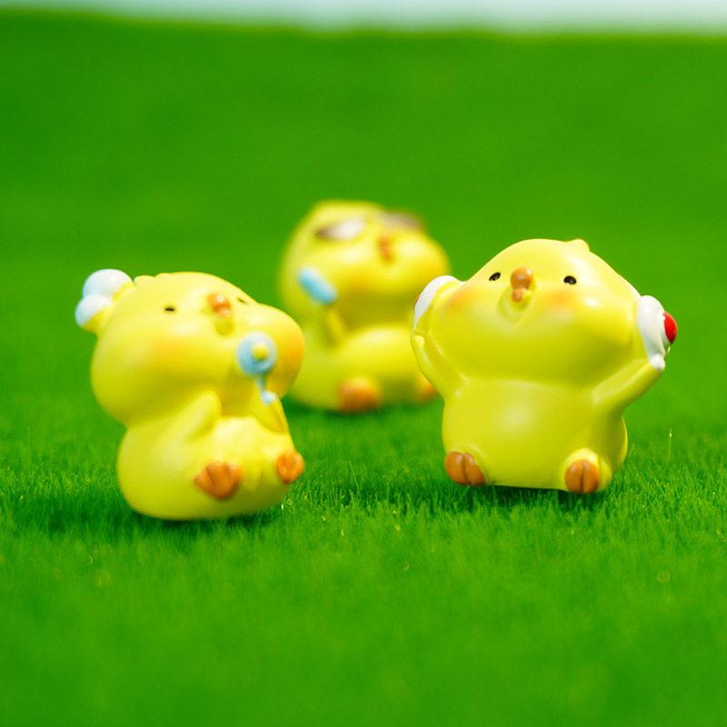 Adornos de micro paisaje, pequeños accesorios de resina animal de pollo amarillo, muñecos lindos creativos, adornos de escritorio, adornos artesanales