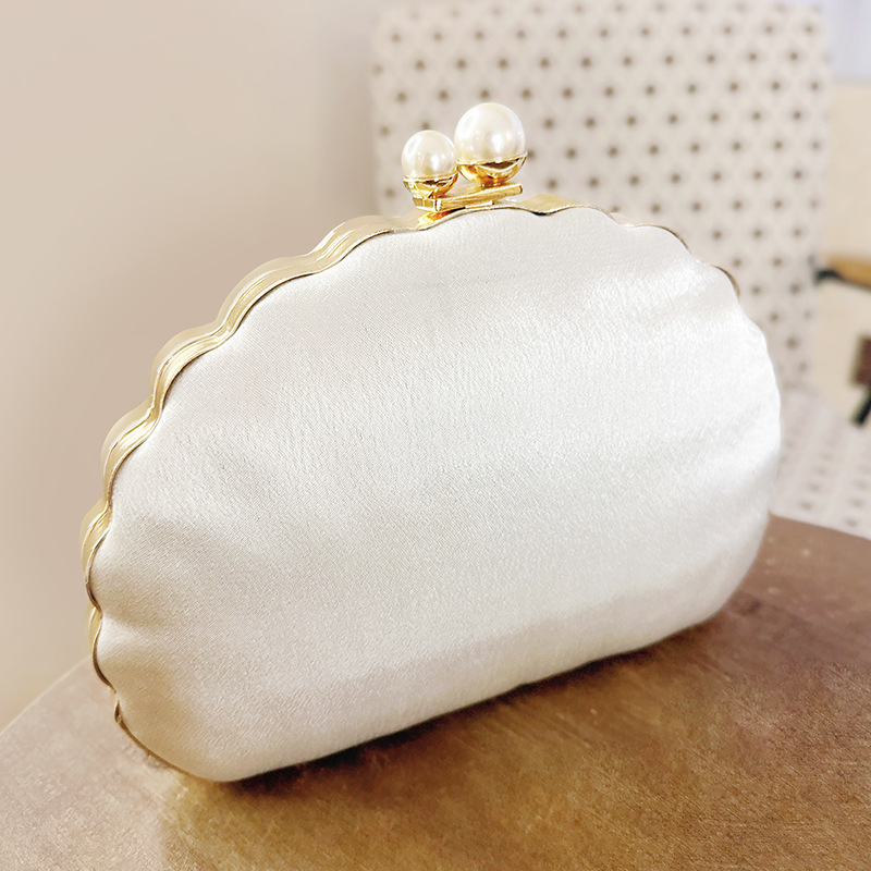 Flower Pattern All Seasons Season Women's Gender Women's All Seasons Satin Flower Elegant Shell Buckle Evening Bag